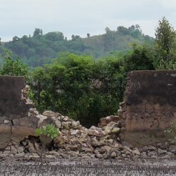 Sorong Kota Rawan Bencana Banjir, Kampung Bugis Km 10 itu, Sungai Klagison Diatas Rumah Penduduk di Bawah
