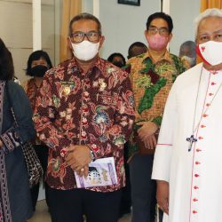PJ Wali Kota Sorong Hadiri Wisuda Sarjana STPK Santo Benediktus