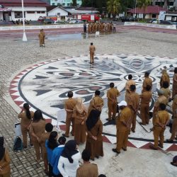 Bernhard Rondonuwu Tegaskan Pentingnya Disiplin ASN dalam Apel Pagi