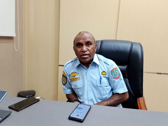 Kepala Dinas Perhubungan Provinsi Papua Barat Daya (PBD) Viktor Soloss