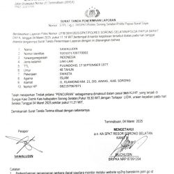 Diduga Bakal Dijadikan Besi Tua Kapal Tongkang Ditarik Dari Distrik Kais Pemilik Buat Laporan Polisi