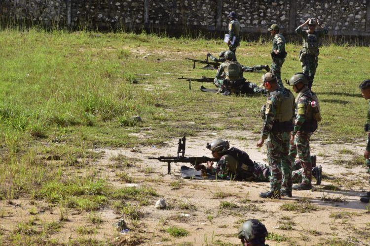 Tingkatkan Kemampuan Tempur, Satkopaska Koarmada III Gelar Latihan Menembak Senjata Bantu