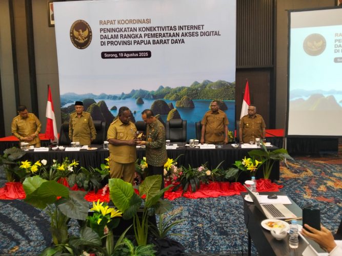 Kemenko Polhukam Soal Pemerataan Akses Internet di Papua Barat Daya
