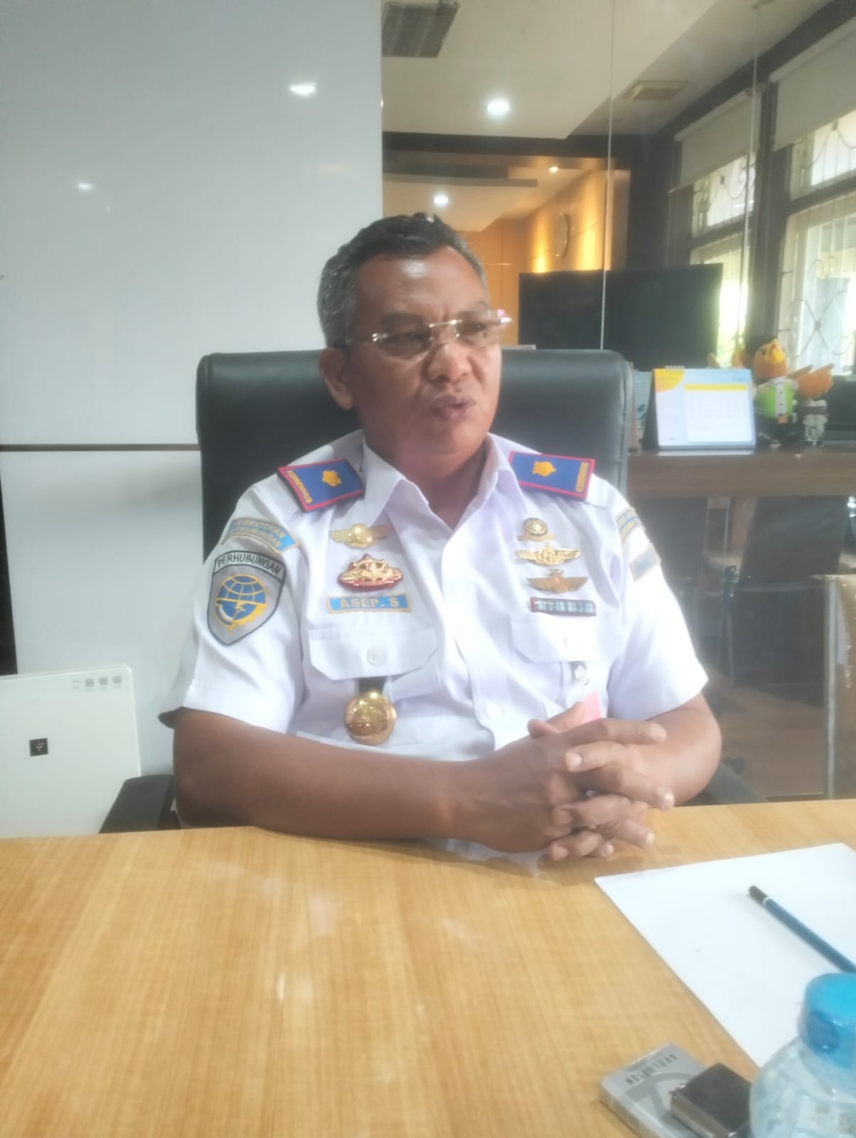 epala Bandara Domine Eduard Osok (DEO) Sorong Asep Soekarjo