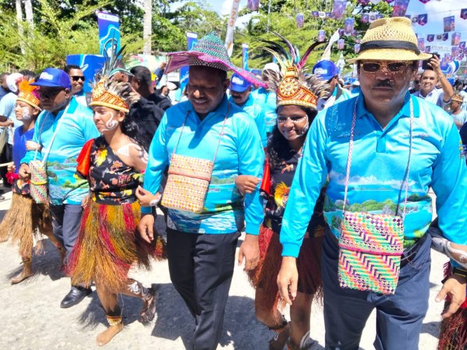 Wagub PBD Resmi Buka Festival Pesona dan Gemarikan Raja Ampat 2025
