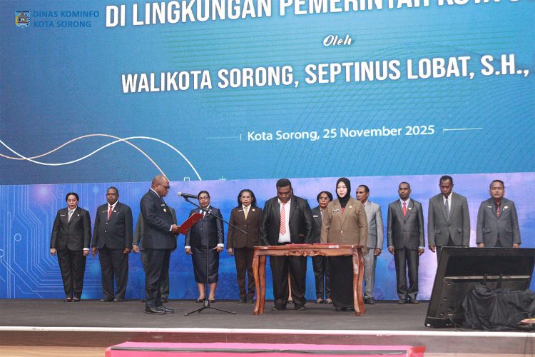 Wali Kota Lobat Tekankan Peningkatan Pelayanan Publik Usai Lantik 13 Pejabat PTP