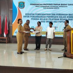 30 Anak OAP Diberikan Pelatihan Desain Grafis