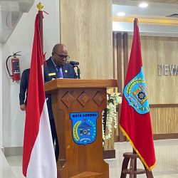 ali Kota Sorong, Septinus Lobat,