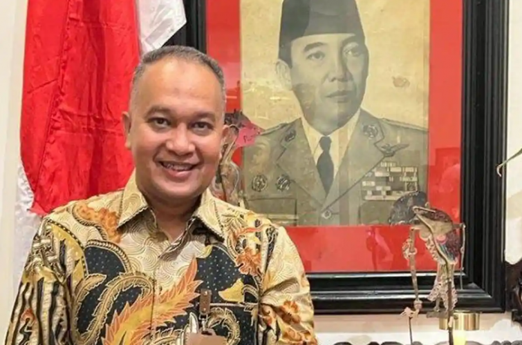 Wali Kota Sorong dan Felix Wanggai Bahas Arah Pembangunan Kawasan Timur Indonesia
