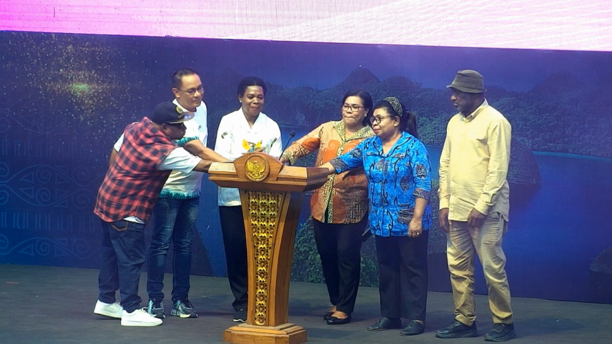 Tenaga Kesehatan Sorong Diajak Bangun Generasi Sehat dan Masa Depan Hebat