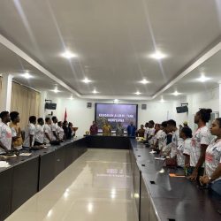 Penutupan Pelatihan Design Grafis Bagi OAP Disporaparekraf PBD Harap, Ilmu Yang Diperoleh Dapat Dipraktekkan