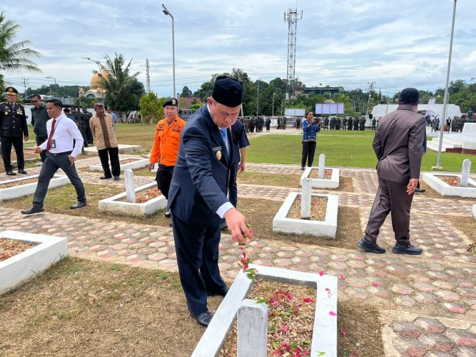 Wawali Kota Sorong Hadiri Ziarah Nasional Peringatan Hari Pahlawan 2025