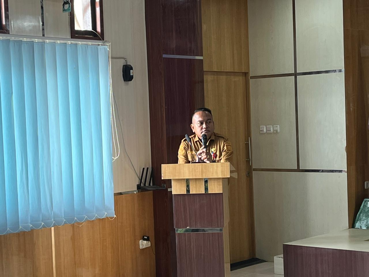 Kepala Dinas Kominfo Kota Sorong, James Burung