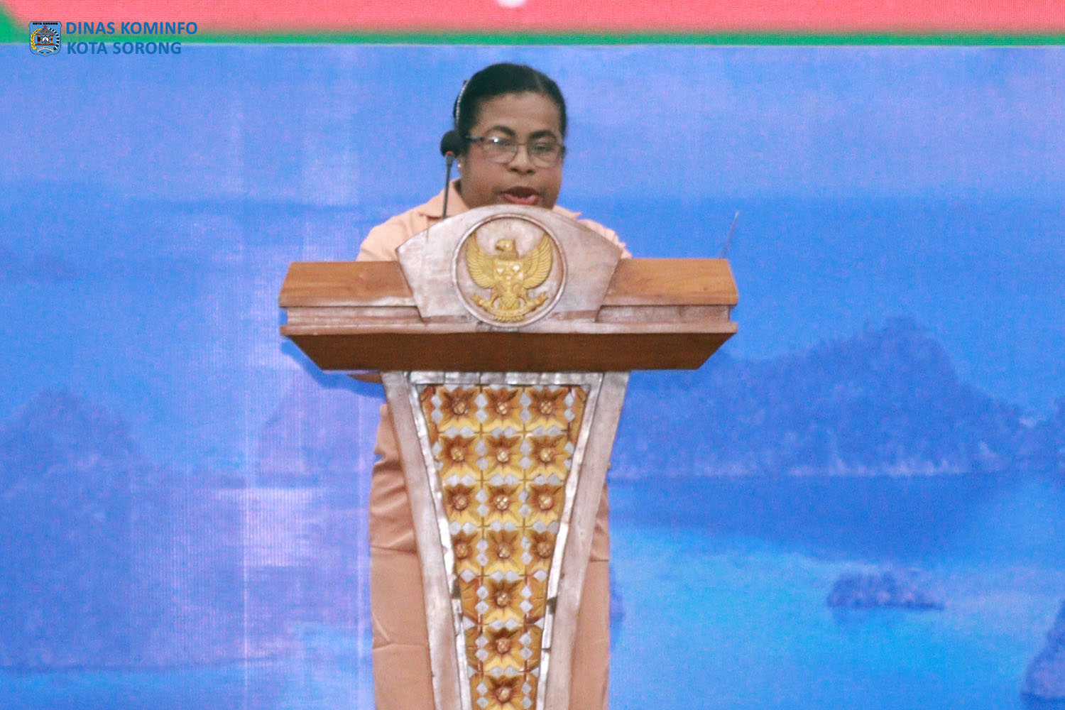 Ketua Panitia, Konstatina Hara