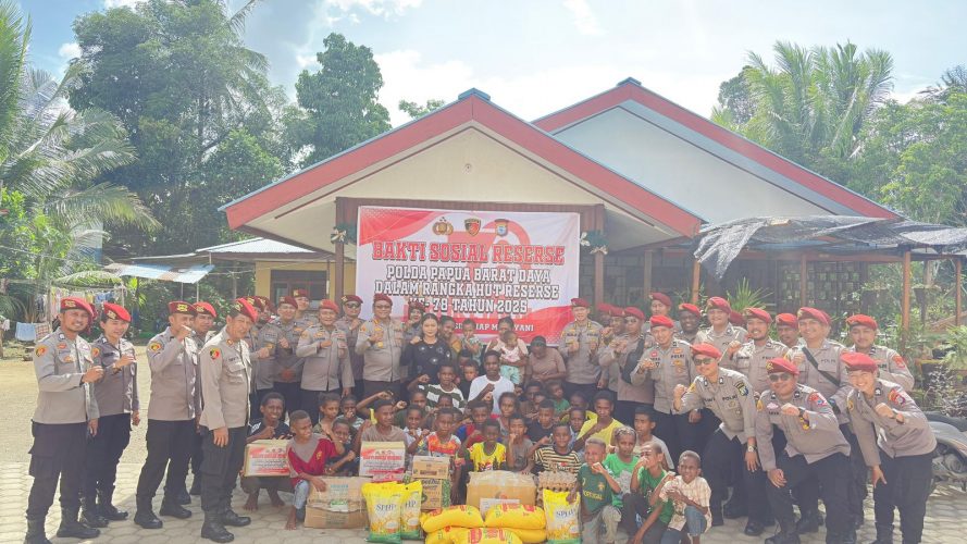HUT 78, Reserse Polda PBD Bagikan Bansos Ke Dua Panti Asuhan