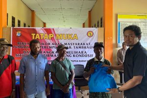 Deklarasi Polda PBD Bersama Tokoh Adat, Masyarakat, Pemuda, Dan Perempuan Kabupaten Tambrauw Guna Memelihara Situasi Kamtibmas Kondusif Deklarasi Polda PBD Bersama Tokoh Adat, Masyarakat, Pemuda, Dan Perempuan Kabupaten Tambrauw Guna Memelihara Situasi Kamtibmas Kondusif