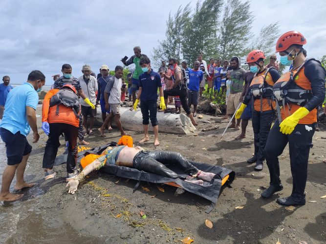 Penemuan Jenasah Di Raja Ampat Diduga WNA, Polisi Masih Selidiki Identitas