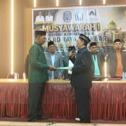 Abdul Muthalib Salim Ditetapkan Sebagai Ketua DKM Al-Akbar Papua Barat Daya