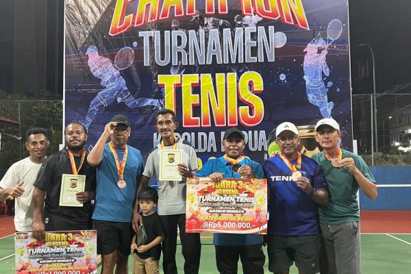 Kejuaraan Tenis Kapolda Papua Cup I, Tim Tenis Polda PBD Keluar Sebagai Juara Tiga Bersama Kejuaraan Tenis Kapolda Papua Cup I, Tim Tenis Polda PBD Keluar Sebagai Juara Tiga Bersama