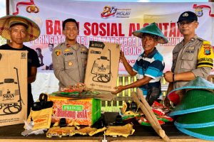 Polsek Klamono Serahkan Bantuan Alsintan Kepada Kelompok Tani Makmur