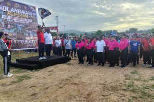 Kapolda Papua Barat Daya Lepas Jalan Santai dan Olahraga Bersama Di Pantai Reklamasi
