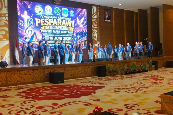 Gubernur Lepas Kontingan Papua Barat Daya Ikut Lomba Pesparawi Tingkat Nasional Ke-XIV Di Manokwari Gubernur Lepas Kontingan Papua Barat Daya Ikut Lomba Pesparawi Tingkat Nasional Ke-XIV Di Manokwari