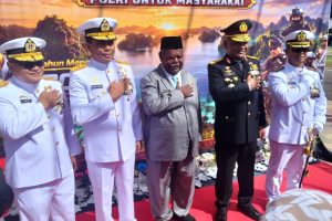 Peringati HUT Bhayangkara Ke-80 Dua Anggota Polri Diberikan Penghargaan Peringati HUT Bhayangkara Ke-80 Dua Anggota Polri Diberikan Penghargaan