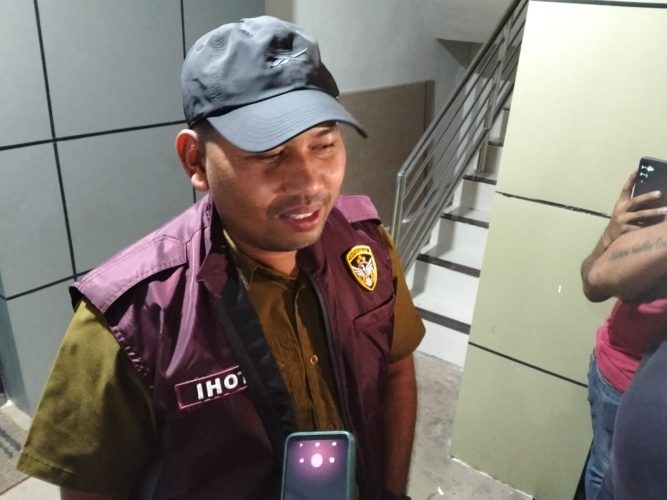 13 Ruangan Kantor Sekertariat DPRD PBD Digeledah Penyidik Tipidkor Polda PBD