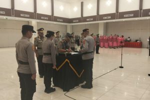 Sertijab 3 PJU Polda PBD dan Kapolres Maybrat Dipimpin Langsung Kapolda Sertijab 3 PJU Polda PBD dan Kapolres Maybrat Dipimpin Langsung Kapolda