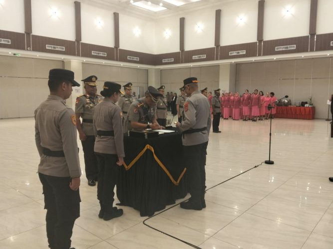 Sertijab 3 PJU Polda PBD dan Kapolres Maybrat Dipimpin Langsung Kapolda