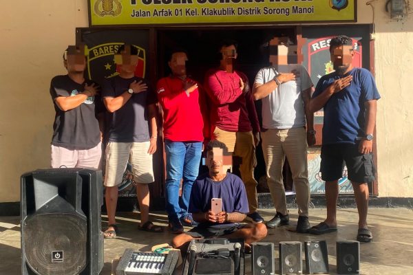 Team Macan Polsek Sorong Kota Berhasil Ringkus Pelaku Curat Team Macan Polsek Sorong Kota Berhasil Ringkus Pelaku Curat