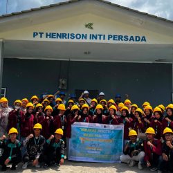 Memperkuat Wawasan Manajemen, Mahasiswa Manajemen Angkatan 24 UNIMUDA Sorong Melakukan Kunjungan Industri Pada PT. Henrison Inti Persada