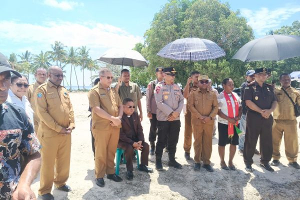 Peletakan Batu Pertama Pusat Pelatihan dan Pembinaan GKI di Tanah Papua Peletakan Batu Pertama Pusat Pelatihan dan Pembinaan GKI di Tanah Papua