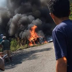 Terbalik dan Terbakar Mobil Tangki BBM Diduga Distribusi BBM Ilegal