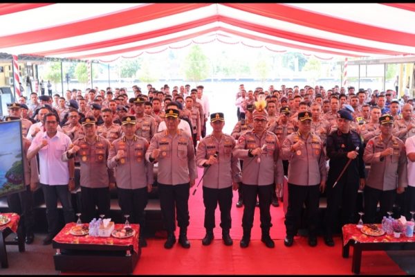 Baru Menjabat Kapolda PBD Dapat Mutasi Promosi Bintang Dua Baru Menjabat Kapolda PBD Dapat Mutasi Promosi Bintang Dua