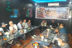 Jalin Komunikasi dan Sinergitas Dalam Rangka Kamtibmas Kapolres Aimas Gelar Coffee Morning Dengan Insan Pers Jalin Komunikasi dan Sinergitas Dalam Rangka Kamtibmas Kapolres Aimas Gelar Coffee Morning Dengan Insan Pers
