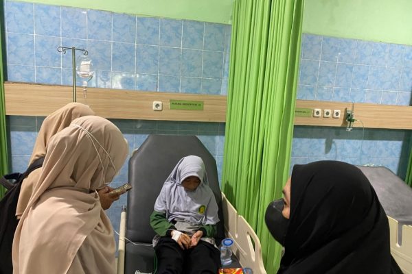 Satgas MBG Kota Sorong Menutup Sementara SPPG Malaimsimsa Satgas MBG Kota Sorong Menutup Sementara SPPG Malaimsimsa