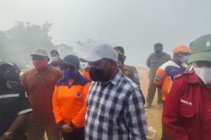 Walikota Tinjau Lokasi Kebakaran TPA Walikota Tinjau Lokasi Kebakaran TPA