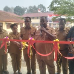 Dukung Kualitas Pendidikan Pemprov PBD Bangun 8 Ruang Belajar di SMAN Satu