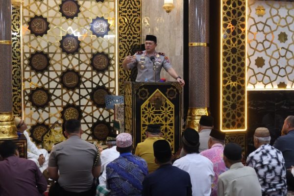 Kapolda PBD Gelar Subuh Keliling, Perkuat Silaturahmi dan Kedekatan Polri Bersama Masyarakat Kapolda PBD Gelar Subuh Keliling, Perkuat Silaturahmi dan Kedekatan Polri Bersama Masyarakat