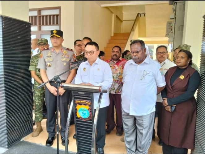 Membangun Tanah Papua Harus Pakai Pendekatan Show Of Force